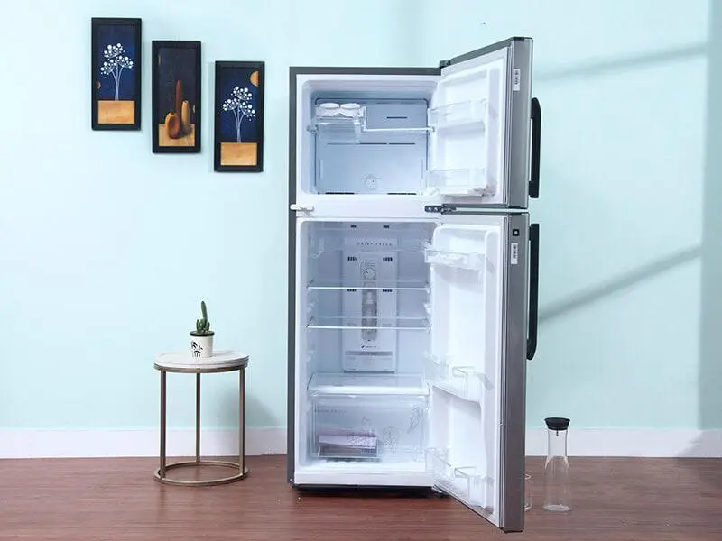 6 Things To Consider When Renting or Buying A Refrigerator
