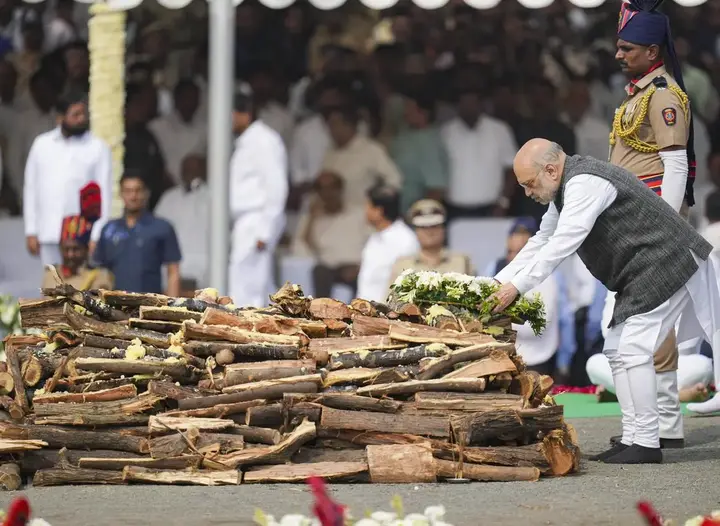 ajit-pawar-cremation