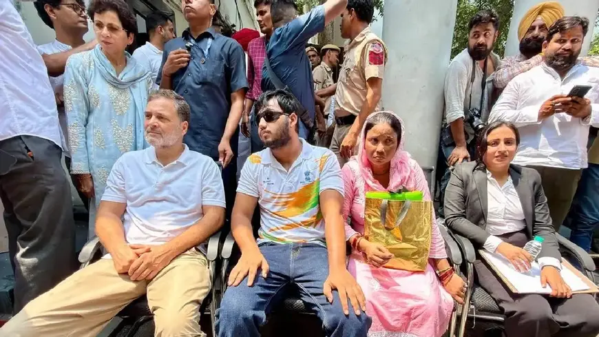 FIR-Registered-in-Pellet-Gun-Case-After-Rahul-Gandhi-Prolonged-Protest
